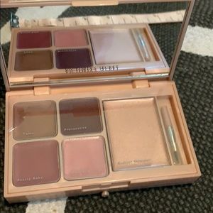 Victoria’s Secret Mark-up Kit. So in Love